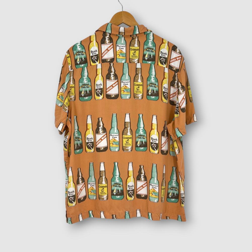 BDG Urban Outfitters Beer Bottle Novelty Print Button Down Shirt Size Large - Picture 2 of 6